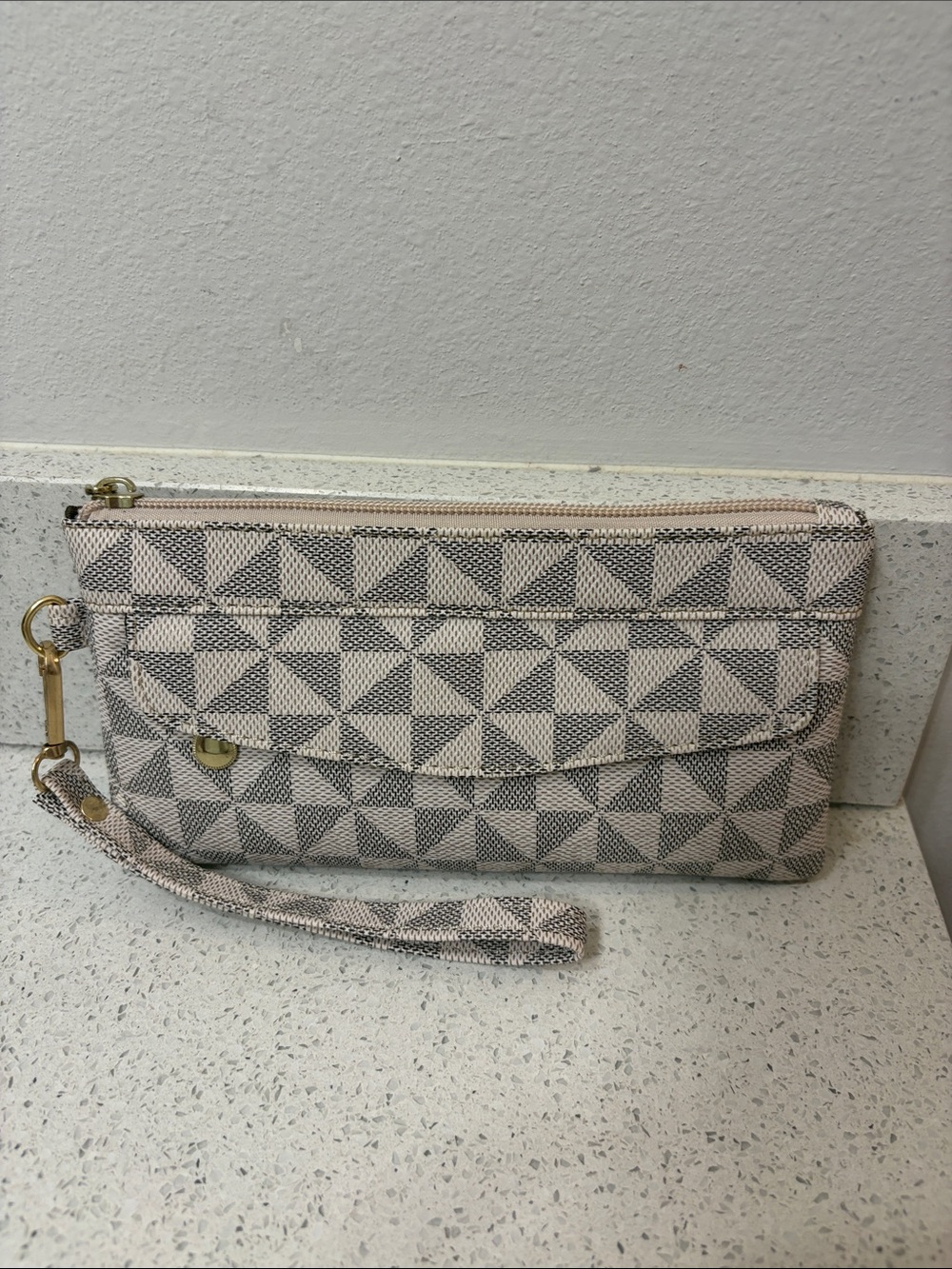 Woven Geometric Wristlet Clutch in Beige and Charcoal